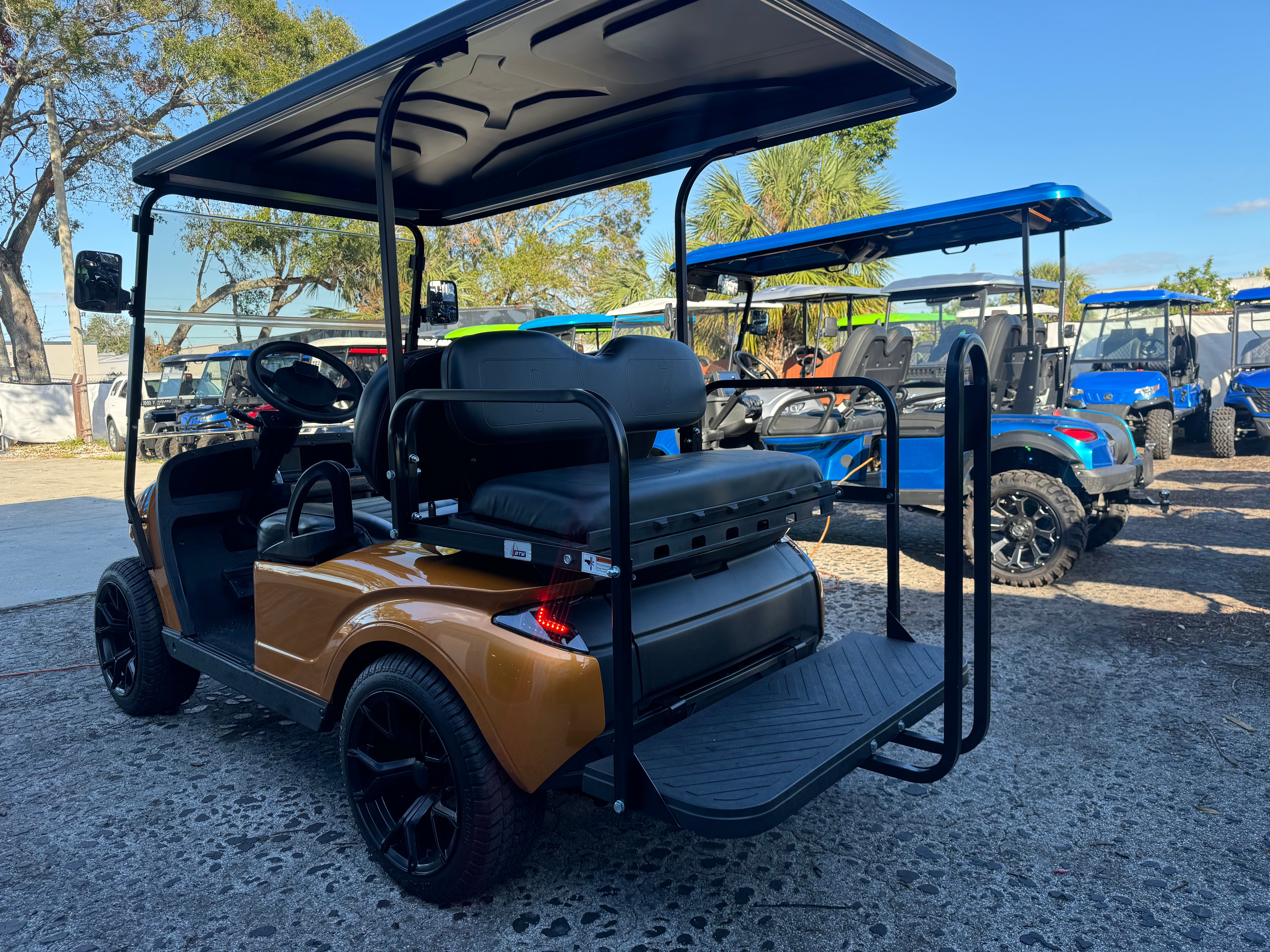 EZGO - TXT ELITE STORM REFURBISHED