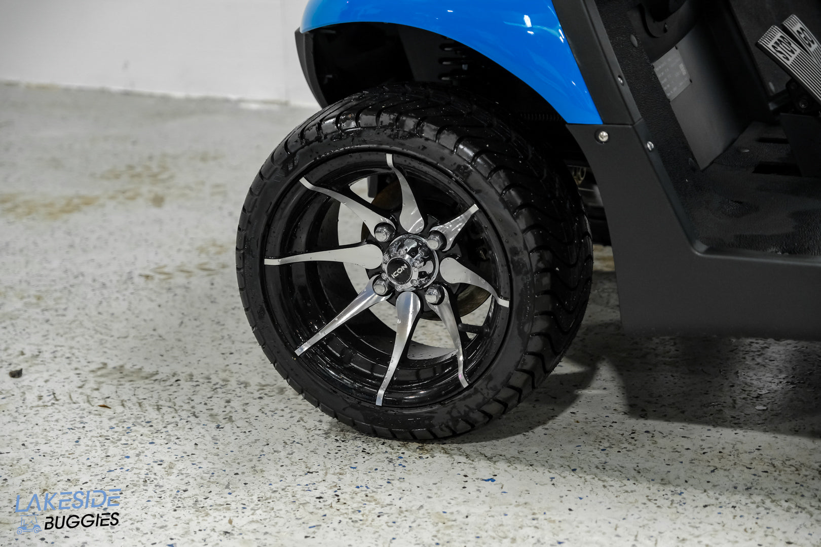 2024 Icon EV - I40 Non Lifted 4 Passenger Golf Cart