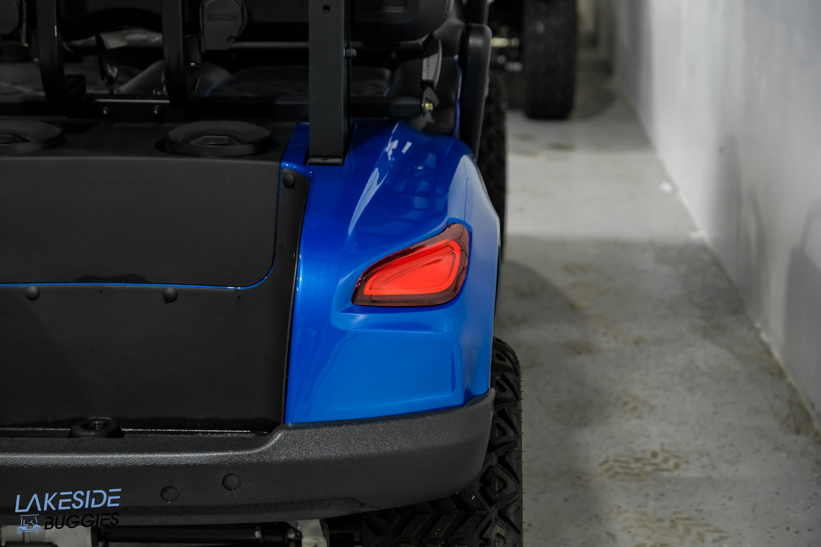 2025 Vibe EV - 4F Forward Facing Lithium Golf Cart
