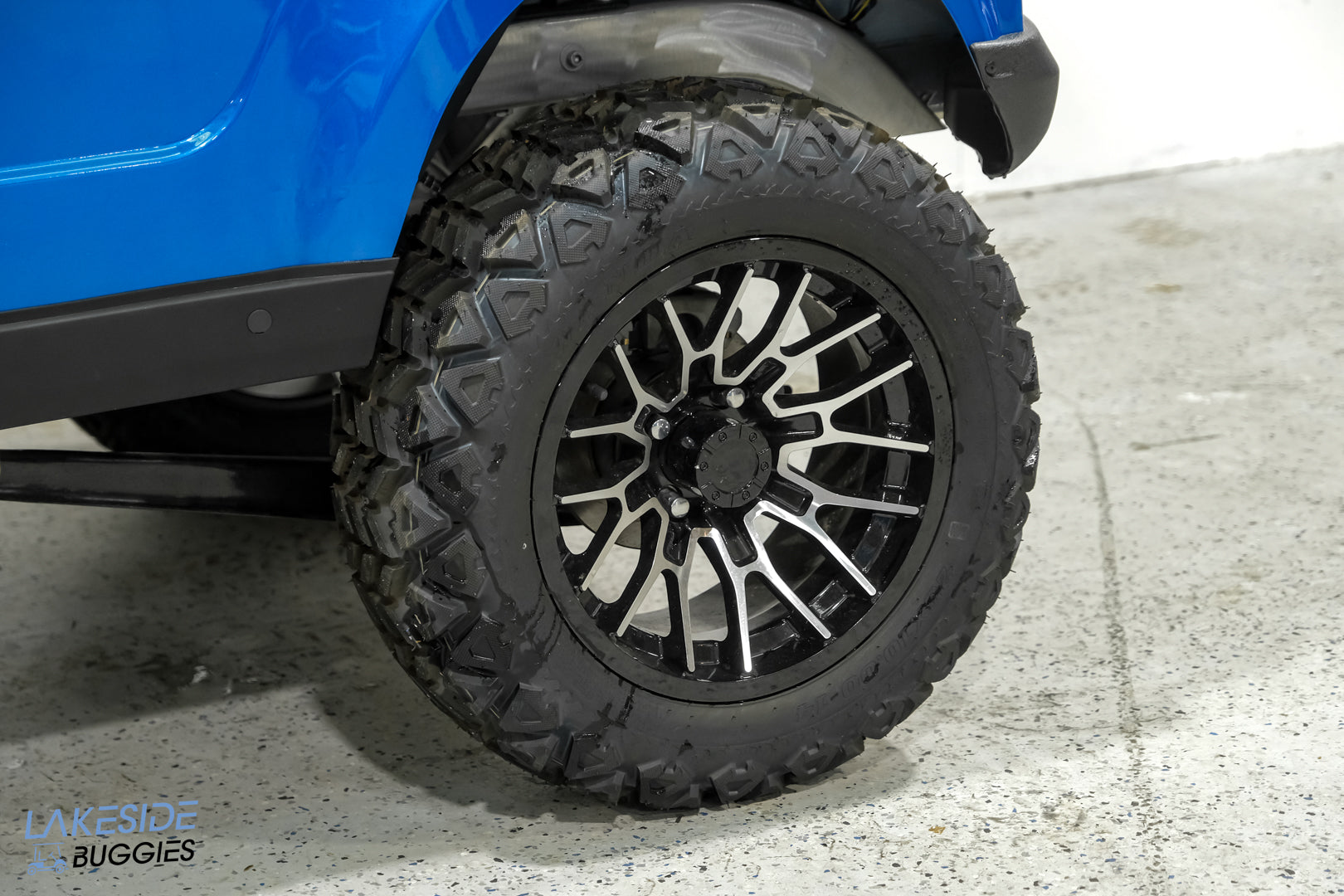 2025 Vibe EV - 4F Forward Facing Lithium Golf Cart